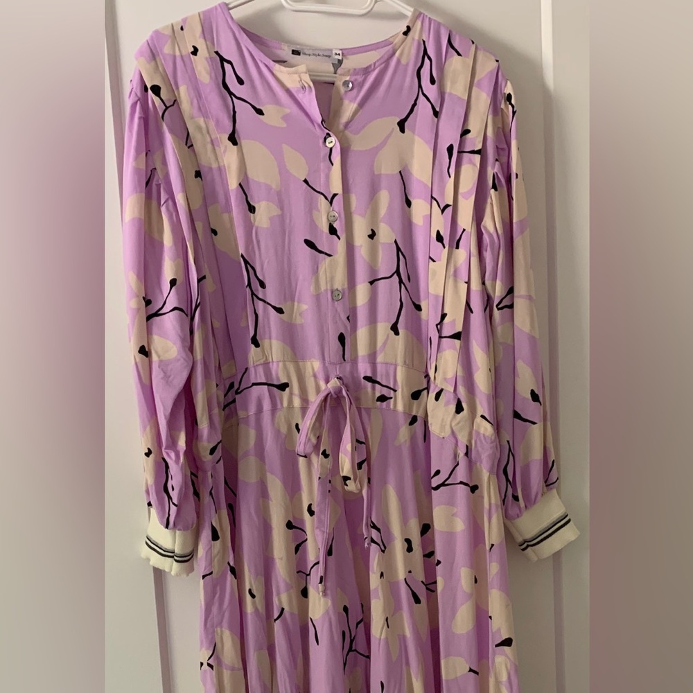 Lilac Floral Maxi Dress with Magnolia Blossom Pattern
